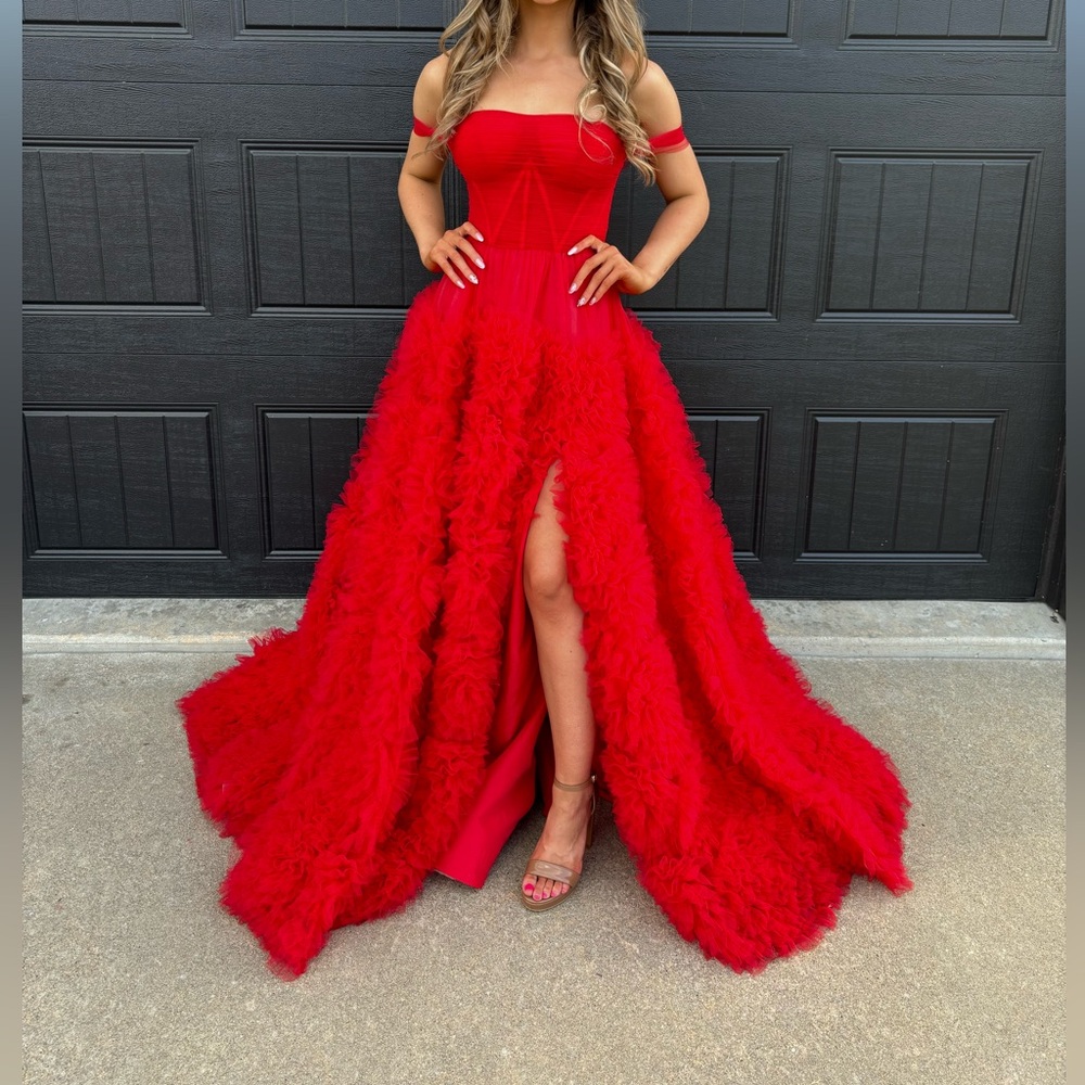 Sherri hill 000 red prom dress!